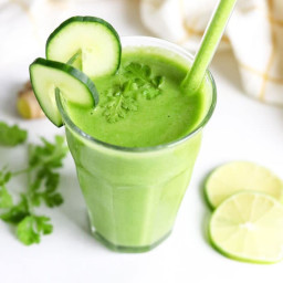 Easy Detox Smoothie (with NO weird ingredients!)