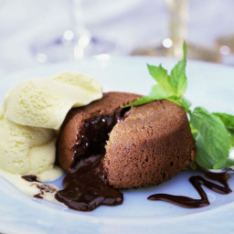easy-flourless-chocolate-cake-with-silky-chocolate-glaze-1699920.jpg