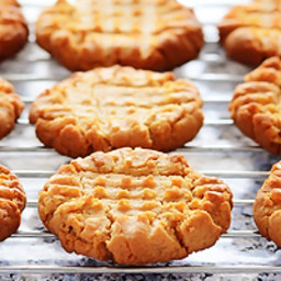 Easy Flourless Peanut Butter Cookies