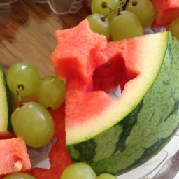 easy-fruit-party-platter.jpg