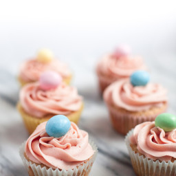 Easy Gluten-free Vanilla Cupcakes
