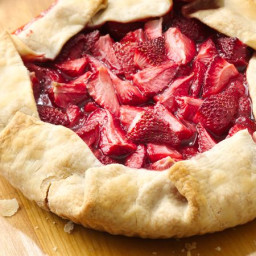 Easy Grilled Strawberry Pie