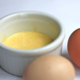 easy-hollandaise-sauce-with-coconut-oil-dairy-free-gluten-free-2678239.jpg