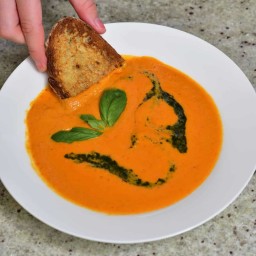 Easy Homemade Creamy Tomato Soup