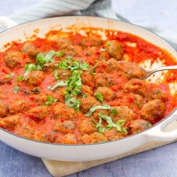 Easy Homemade Meatballs with Tomato Sauce