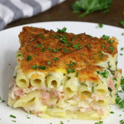 Easy Layered Ham And Cheese Pasta Bake (with Video)