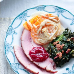 Easy Low Carb Baked Ham with Apricot Cranberry Glaze