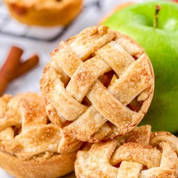 Easy Mini Apple Pies