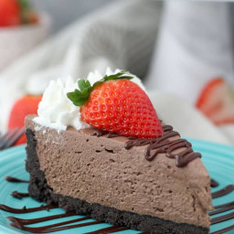 Easy No-Bake Chocolate Cheesecake
