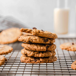 Easy Oat Flour Chocolate Chip Cookies