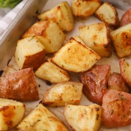 Easy Oven Roasted Red Skin Potatoes