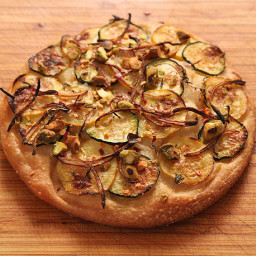 easy-pan-pizza-with-potato-onion-an-2.jpg