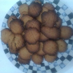easy-peanut-butter-cookies-6.jpg