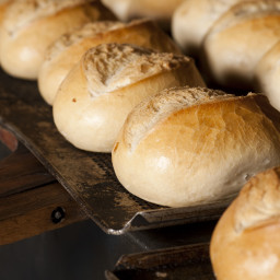Easy Recipe for White Bread Rolls