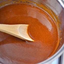 easy-red-enchilada-sauce-577e8a.jpg