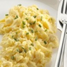Easy Scrambled Eggs with Cottage Cheese Recipe
