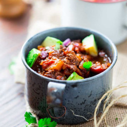 Easy Slow Cooker Paleo Beef Chili {Whole 30 Friendly}