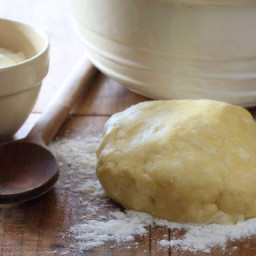easy-sour-cream-pie-pastry.jpg