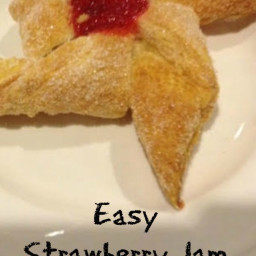 Easy Strawberry Jam Pinwheel Pastry