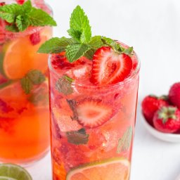 Easy Strawberry Mojito Mocktail