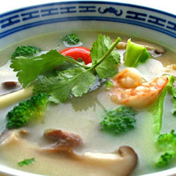 Easy Tom Yum Soup with Coconut Milk