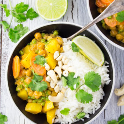 easy-vegan-chickpea-curry-with-potatoes-2176449.jpg