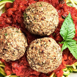 Easy Vegan Meatballs with lentils and walnuts