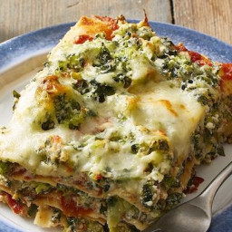 Easy Vegetarian Lasagna With Spinach and Broccoli