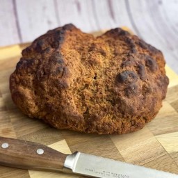 Easy Wholemeal Irish Soda Bread in Cast Iron Pan