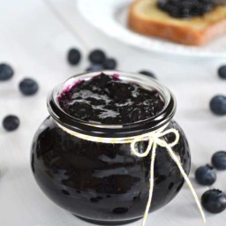 Easy Blueberry Jam {Small Batch Recipe}