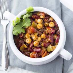 Easy Vegan Three Bean Chili (One Pot)