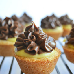 Eclair Cookie Cups