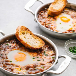 Egg and Baked Beans (4-Ingredients)