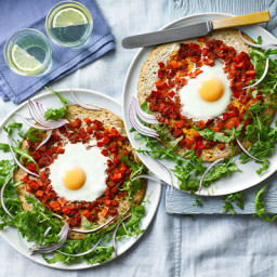 egg-and-rocket-pizzas-1205859.jpg