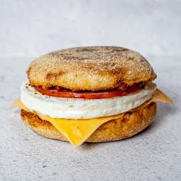 Egg & English muffin breakfast sandwiches