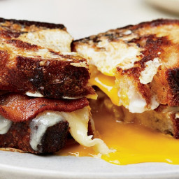 Egg-in-a-Hole Sandwich with Bacon and Cheddar