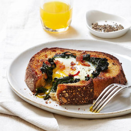 Egg-in-a-Hole with Spinach  and  Bacon