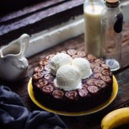 Eggless Banana Chocolate Upside Down Cake