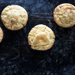 Eggnog Snickerdoodle Muffins 