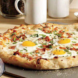 Eggs and Bacon Breakfast Pizza
