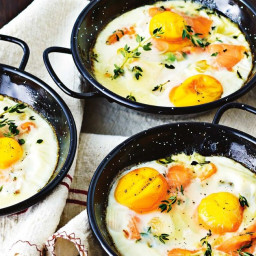 Eggs in pots with smoked salmon