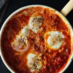 Eggs in Spicy Minted Tomato Sauce