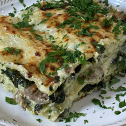 Entertaining Is a Breeze With This Make-Ahead Pesto + Bechamel Lasagna