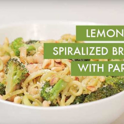 #EverydayInspiralized: Lemon-Garlic Broccoli Noodles with White Beans and P