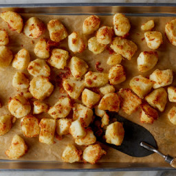 extra-crispy-parmesan-crusted-roasted-potatoes-2491770.jpg