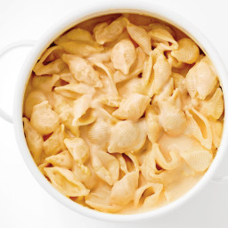 extra-rich-and-creamy-macaroni-and-cheese-1712401.jpg