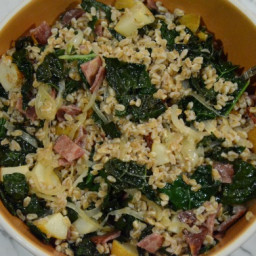 Farro and Kale with Roasted Pears and Turkey Bacon