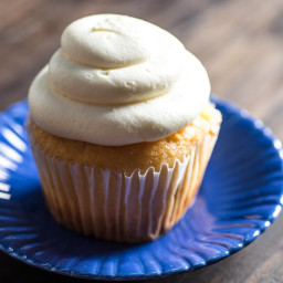 Fast and Easy Cream Cheese Frosting Recipe