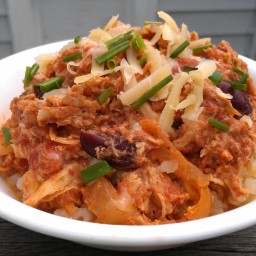Fast and Easy Slow Cooker Spicy Shredded Chicken and Beans