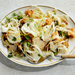 Fennel Salad With Walnuts and Croutons